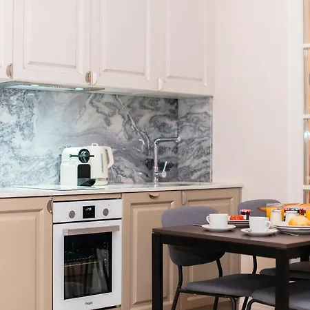 Top Floor Negresco Apartment