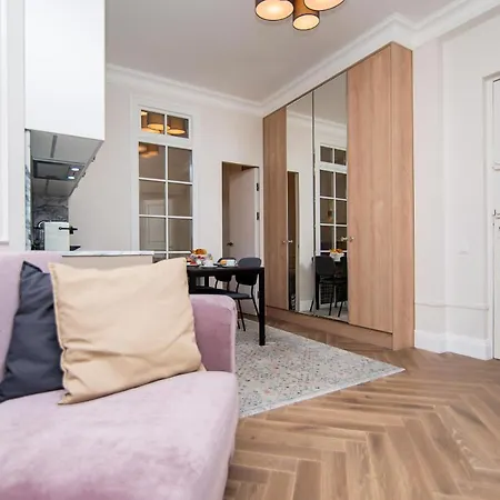 Top Floor Negresco Apartment *